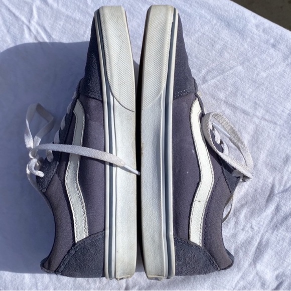 Vans Classic Style Woman's Sneaker - Picture 5 of 8